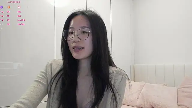 Snapshot of secretgirlfriendxo chatting on 24, 10, 2025 secretgirlfriendxo online show from 24, 10, 2025