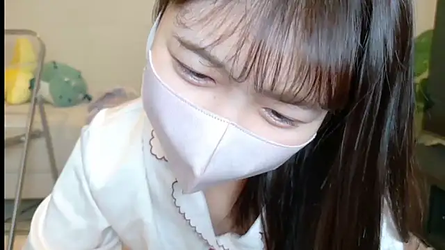 Snapshot of SUZU_ chatting on 13, 2, 2026 SUZU online show from 13, 2, 2026