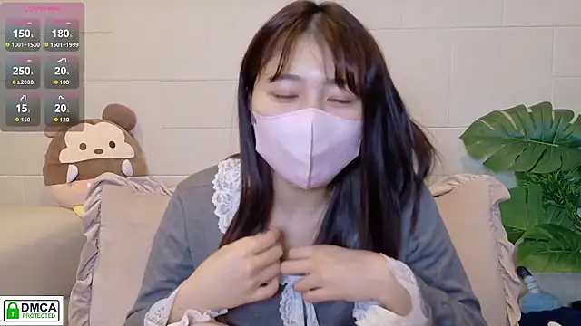 Snapshot of SUZU_ chatting on 20, 3, 2026 SUZU online show from 20, 3, 2026