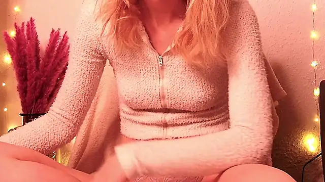 SecretAnni online show from 5, 1, 2025