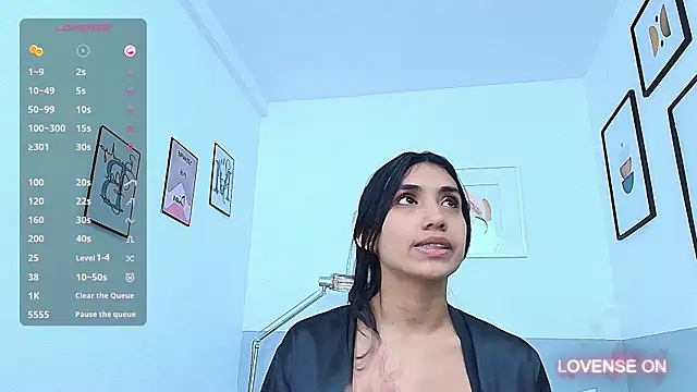 Snapshot of littlee_emilyy_ chatting on 5, 12, 2024 littlee emilyy  online show from 5, 12, 2024