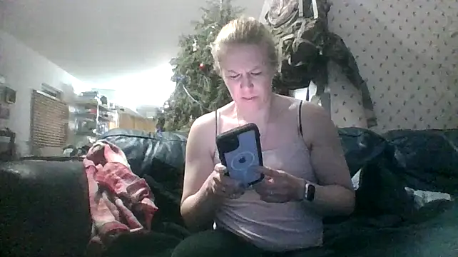 lisamatty4601 online show from 5, 1, 2025