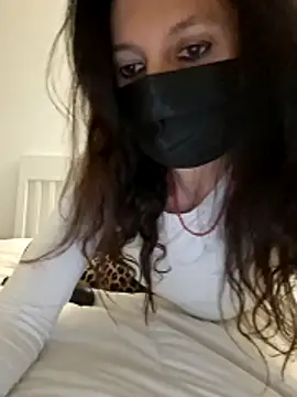 Silvia Zeno online show from 28, 11, 2025