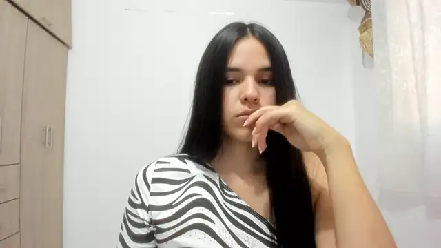 Snapshot of Hana_Zurah chatting on 29, 10, 2025 Hana Zurah online show from 29, 10, 2025