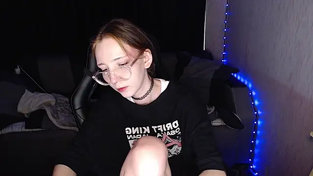 AmeliaKamishiro online show from 12, 10, 2025