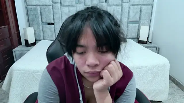 laureentt  online show from 23, 3, 2026