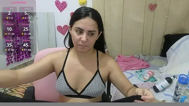 lovely trix online show from 17, 2, 2026