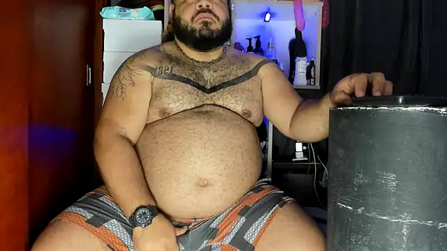 Latino bigcock online show from 4, 12, 2024