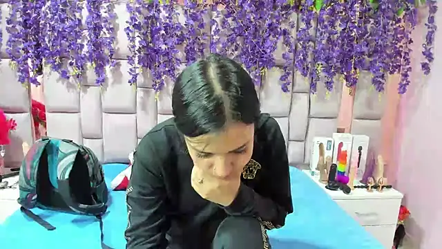 Bich Anal  online show from 18, 12, 2024
