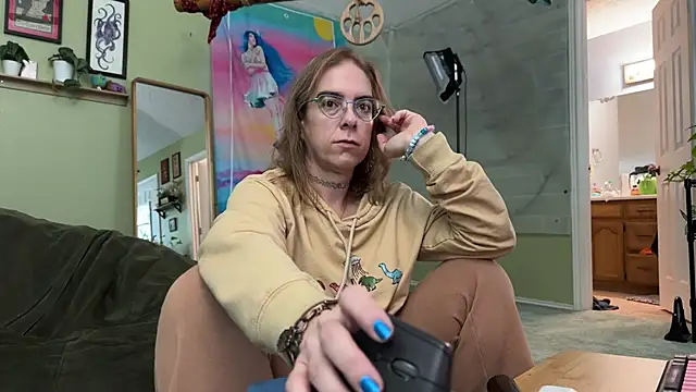 Linzy 19 online show from 13, 3, 2026