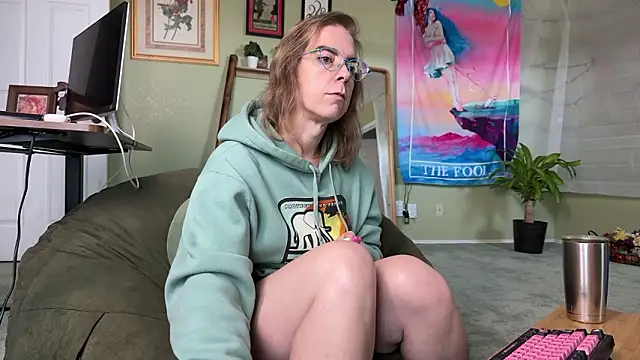 Linzy 19 online show from 19, 3, 2026