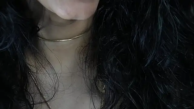 -AyeshaSinghania- online show from 18, 2, 2025