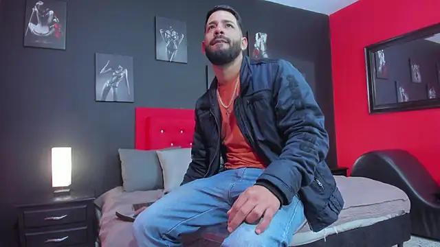 Thiagogomez online show from 21, 10, 2025