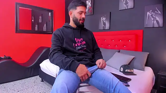 Thiagogomez online show from 27, 10, 2025