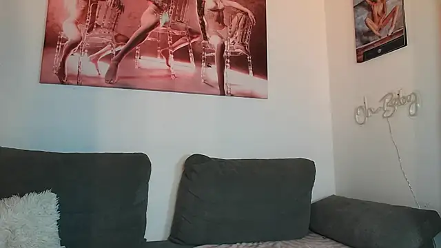 LessiaMia online show from 5, 3, 2025