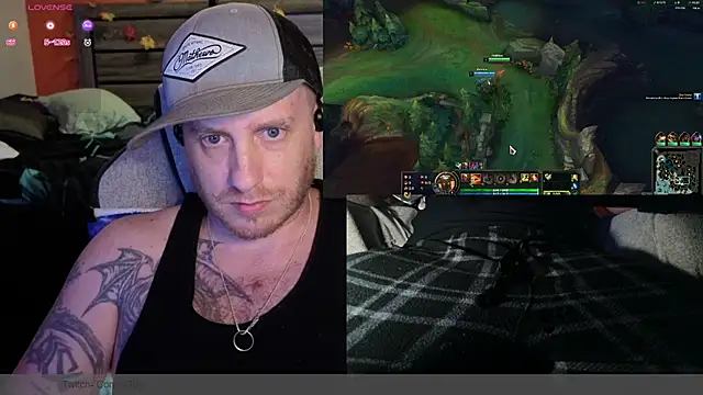 Snapshot of Hydro-Blastz chatting on 7, 11, 2025 Hydro-Blastz online show from 7, 11, 2025