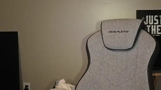 Snapshot of Hydro-Blastz chatting on 13, 1, 2026 Hydro-Blastz online show from 13, 1, 2026