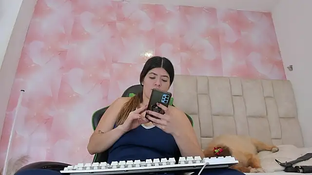 Snapshot of aida_rose_ chatting on 12, 3, 2026 aida rose online show from 12, 3, 2026