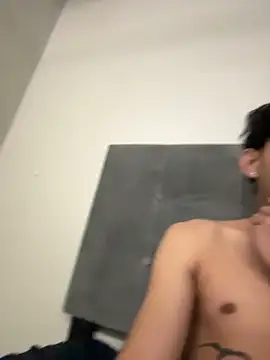 CarlosA64781635 online show from 6, 1, 2026