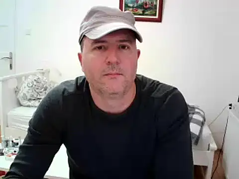 hornysexylips online show from 23, 1, 2025