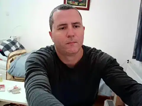 hornysexylips online show from 1, 2, 2025