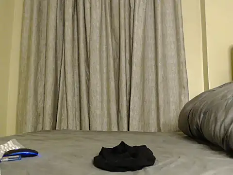 Snapshot of CurvyGlass chatting on 25, 2, 2025 CurvyGlass online show from 25, 2, 2025