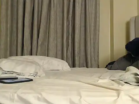 Snapshot of CurvyGlass chatting on 12, 3, 2025 CurvyGlass online show from 12, 3, 2025