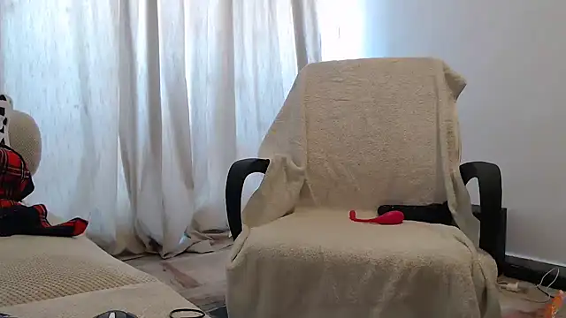 CurvyGlass online show from 8, 1, 2026