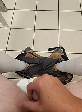 Snapshot of Jackauff69 chatting on 2, 10, 2025 Jackauff69 online show from 2, 10, 2025