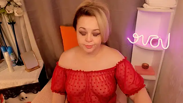 ShannaKingson online show from 9, 2, 2025