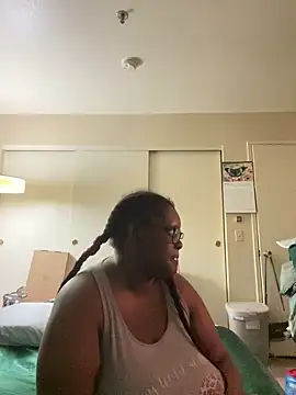 Yagurl  west online show from 17, 1, 2025