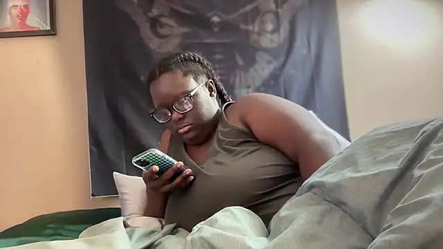 Yagurl  west online show from 18, 1, 2025