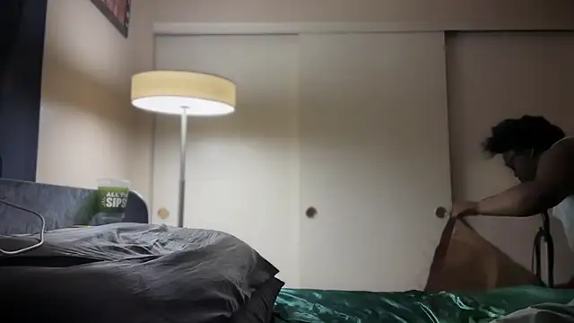 Yagurl  west online show from 4, 2, 2025