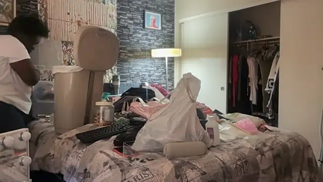 Yagurl  west online show from 22, 9, 2025