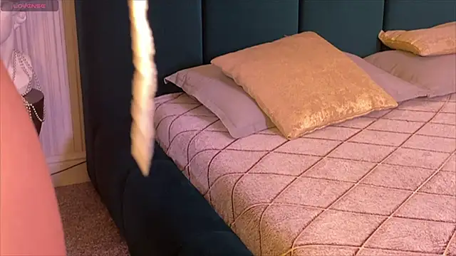 viviann evans online show from 13, 1, 2026