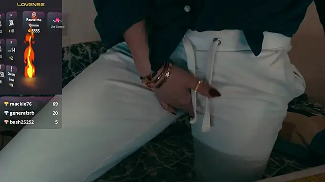 Snapshot of ElysonLang chatting on 15, 3, 2025 ElysonLang online show from 15, 3, 2025