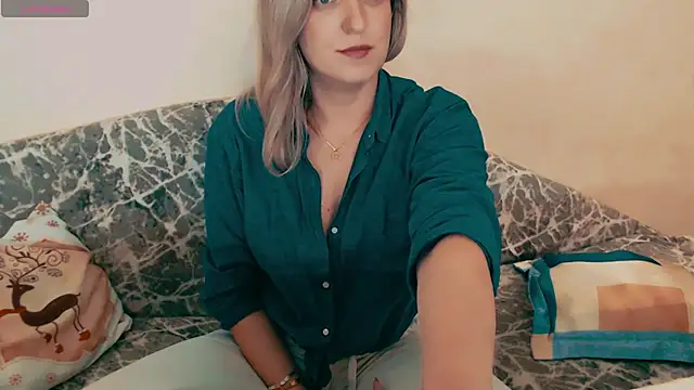 Snapshot of ElysonLang chatting on 23, 9, 2025 ElysonLang online show from 23, 9, 2025