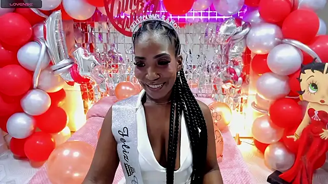 kimmturner online show from 20, 10, 2025