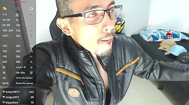 Snapshot of russthiago chatting on 11, 2, 2025 russthiago online show from 11, 2, 2025