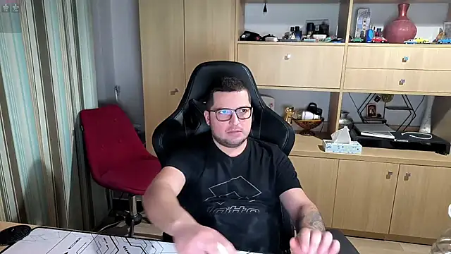 bigpuff hott online show from 3, 11, 2025