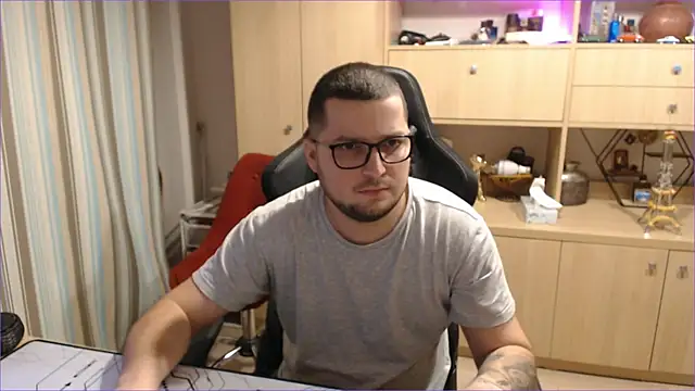 bigpuff hott online show from 11, 11, 2025