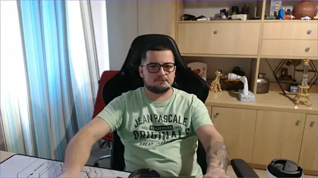 bigpuff hott online show from 14, 11, 2025