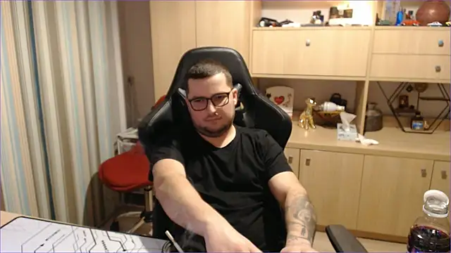 bigpuff hott online show from 19, 11, 2025