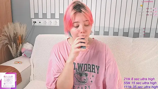   KawaiiYuki   online show from 3, 11, 2025