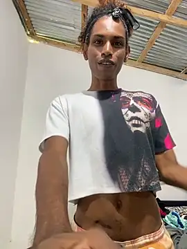 Snapshot of lau_sil chatting on 21, 12, 2025 lau sil online show from 21, 12, 2025