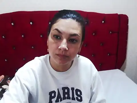 Snapshot of AdaFawxx chatting on 13, 11, 2025 AdaFawxx online show from 13, 11, 2025