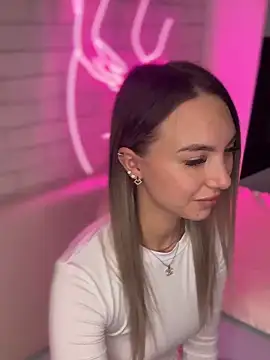 MiaMinx online show from 10, 12, 2024