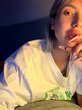 MiaMinx online show from 17, 11, 2025