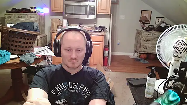 Snapshot of Heron341988 chatting on 30, 11, 2025 Heron341988 online show from 30, 11, 2025