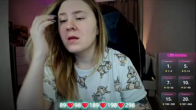 Olivia Munk online show from 17, 12, 2025